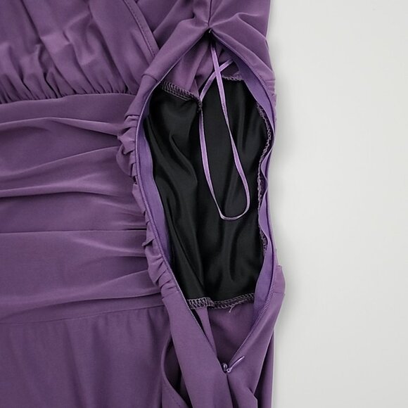 Cleo Petite Formal V Neck Sleeveless Dress Purple Ruched Waist Drapy Size 8 - Picture 8 of 13